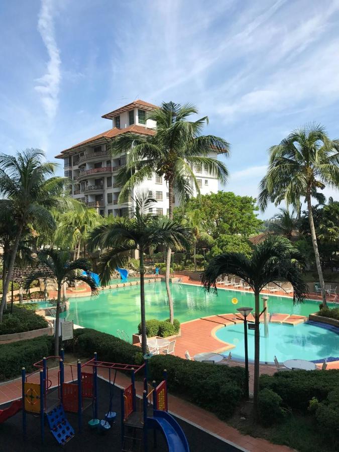 Alza Mahkota Hotel Melaka Exterior foto